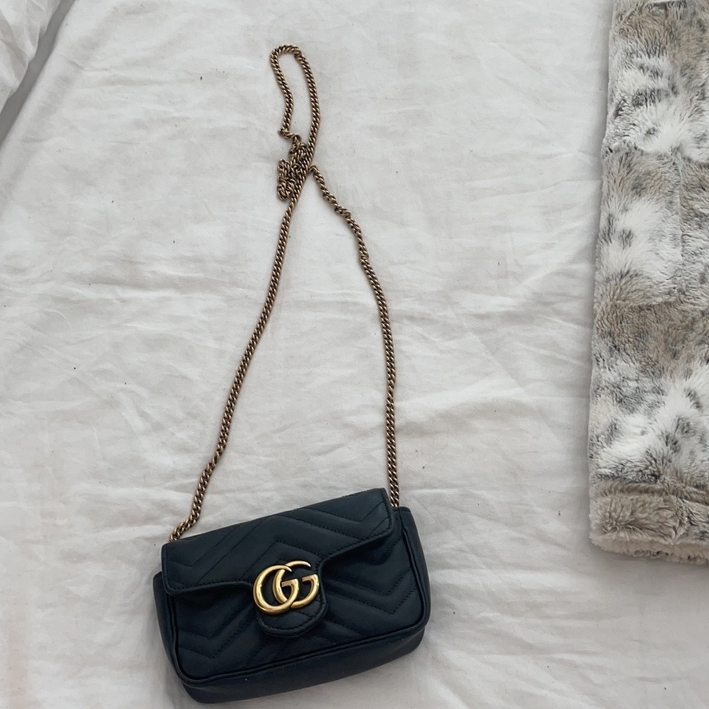 Perfect condition mini Gucci marmont bag